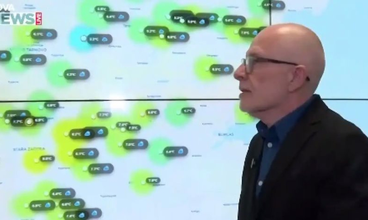 Тол системата вече предоставя данни за трафика и времето