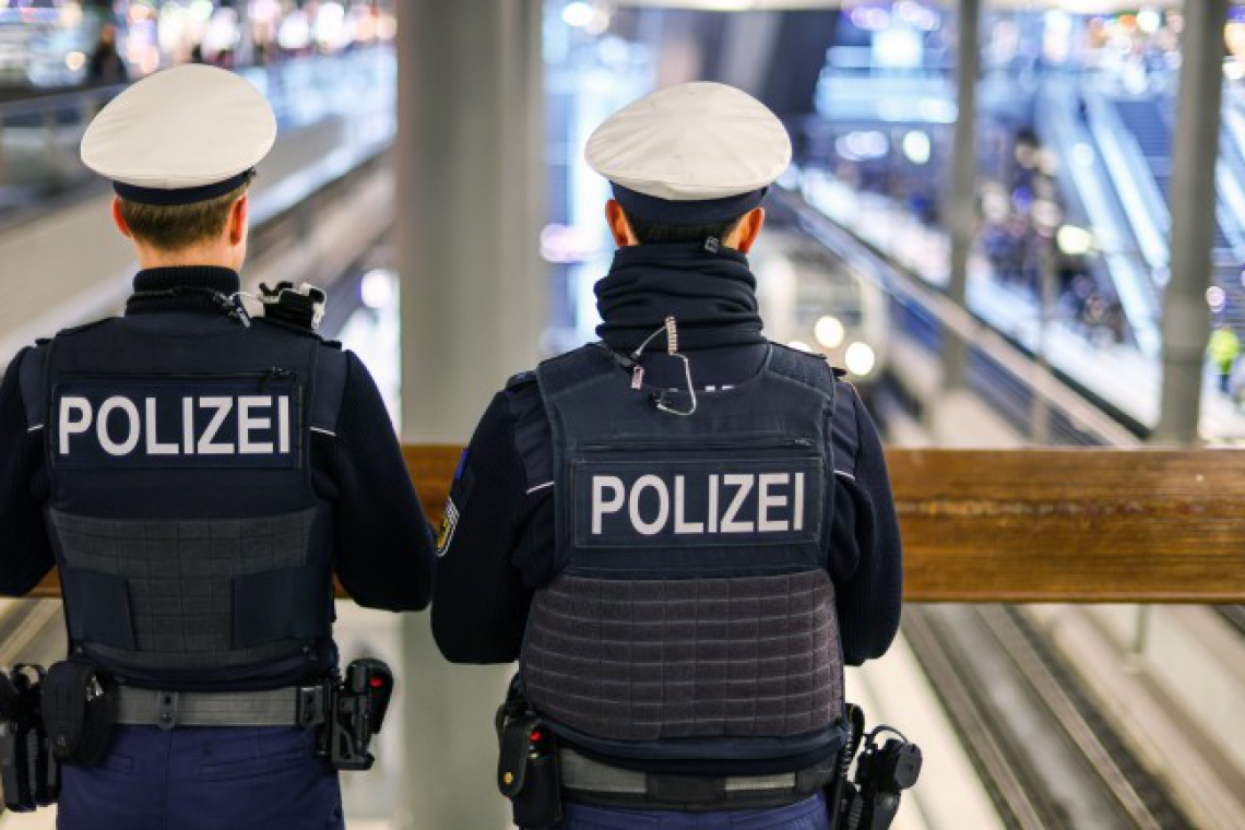 Опит за атентат във влак в Германия