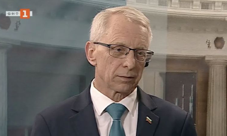 Акад. Денков разкри защо ПП и ДБ се разделиха