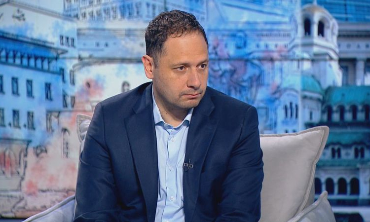 Витанов: Решенията на временните комисии не водят до нищо