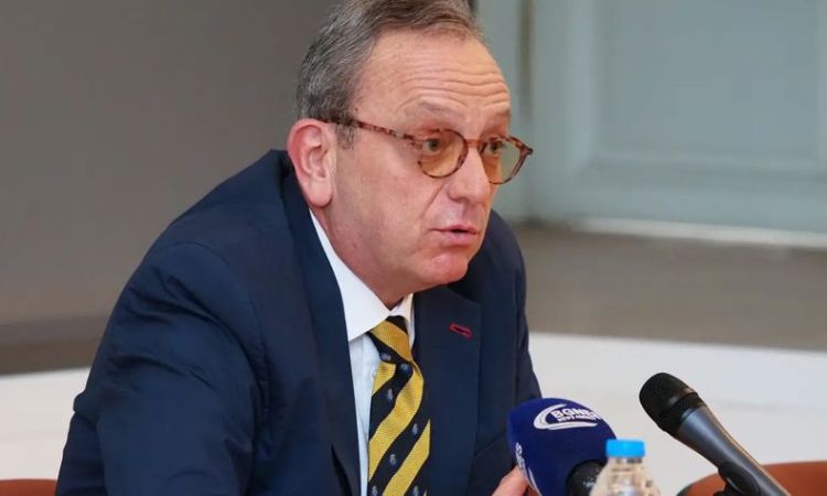 Проф. Стоянович: Казармата учеше, че животът не е само пелени, бонбони и гювеча на баба