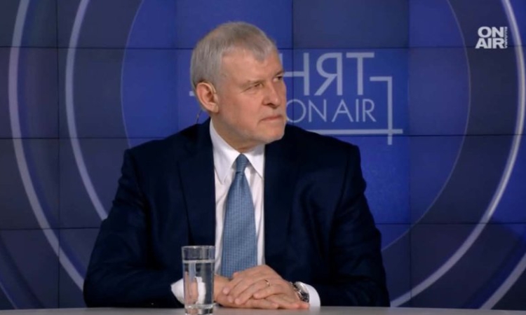 Румен Христов: Контролът върху "Лукойл" е нужен, но без да се прекалява