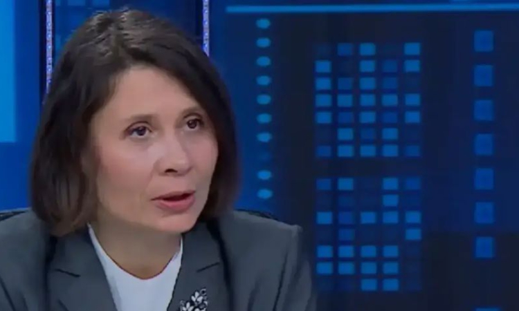 Елисавета Белобрадова: Пеевски показва безмерно безгръбначие, лицемерие и страх
