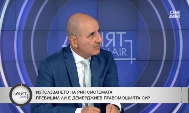 Цветанов: Възможно е Атанасова да е била изведена по специален маршрут до самолета на Пеевски