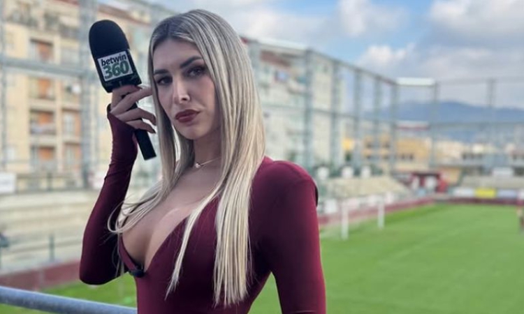Спортна журналистка вдигна градусите от фитнеса
